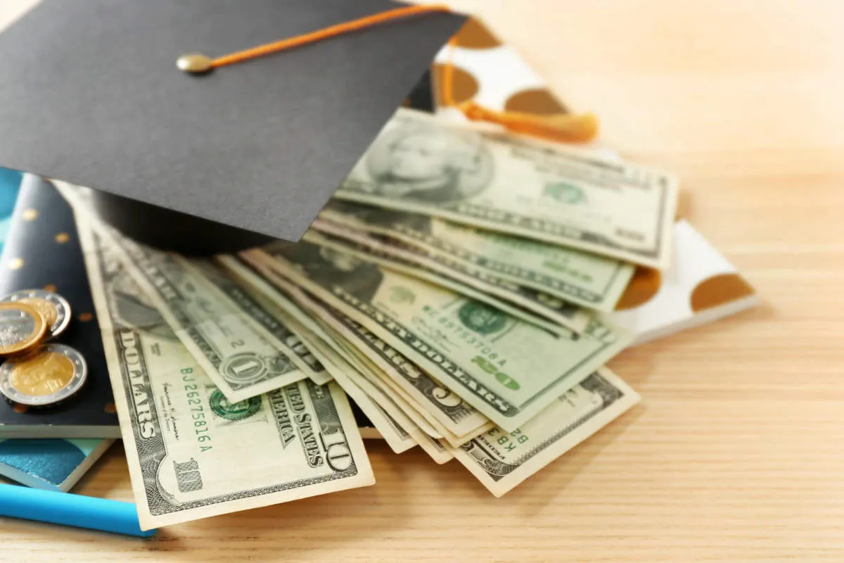 How to Save for College Education Expenses